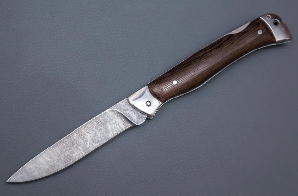 Складной нож кузницы Семина