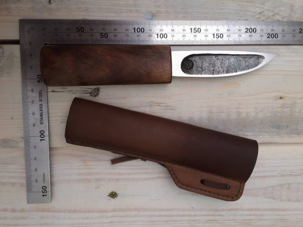 Якутский нож средних размеров