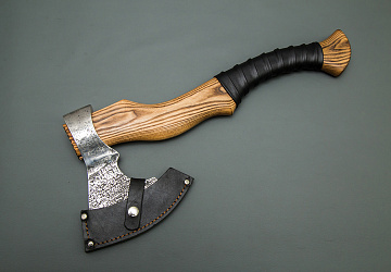 Топор "Лесник 9" 