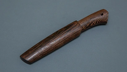 Фото ножа Амулет с чехлом из дерева